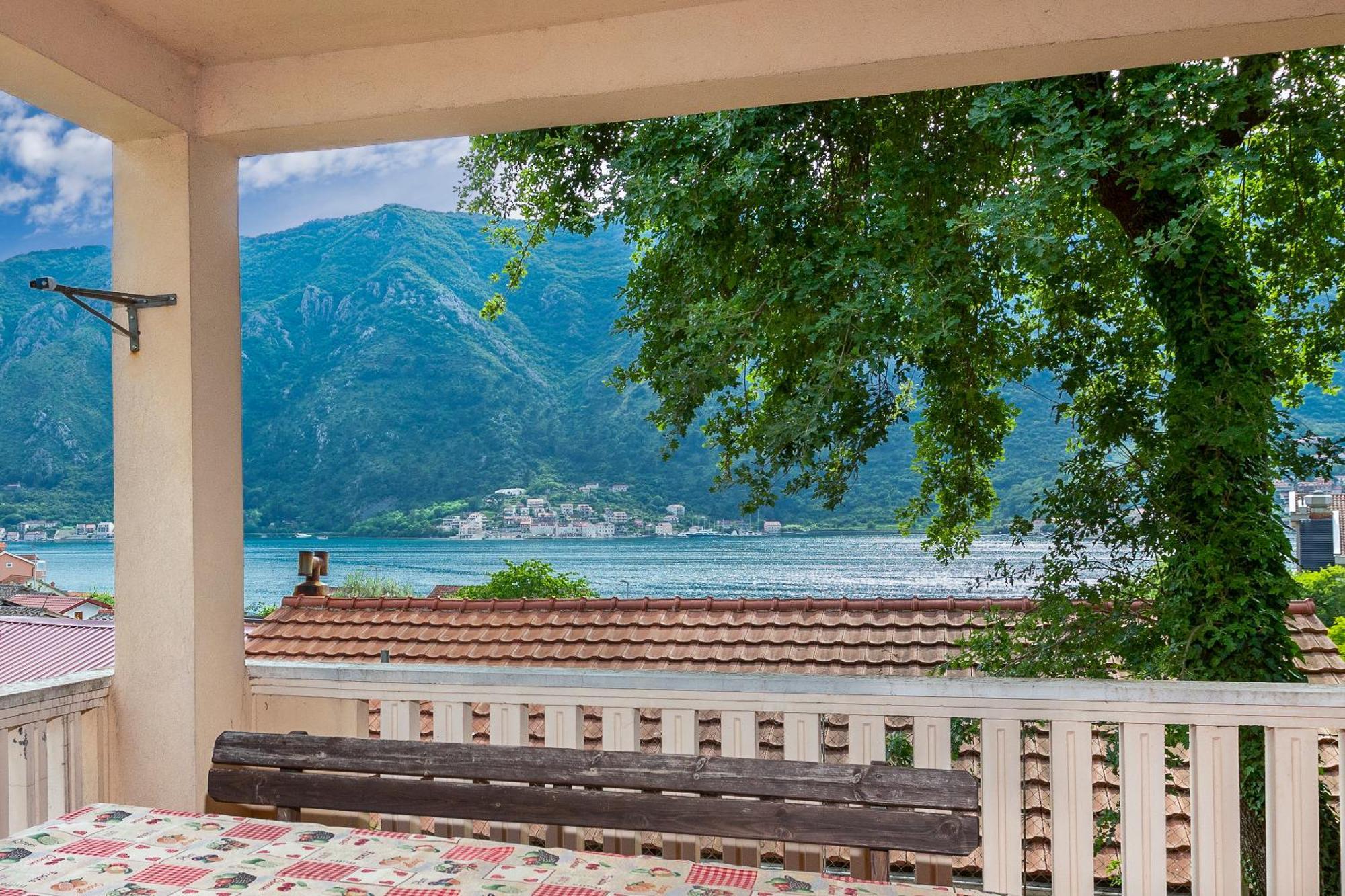Apartment Vladimir Kotor Exteriér fotografie